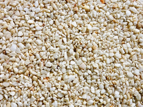 Photo de Gravier quartz blanc 5/10, Minéraux et décoration – Les Tourbières de Sucé